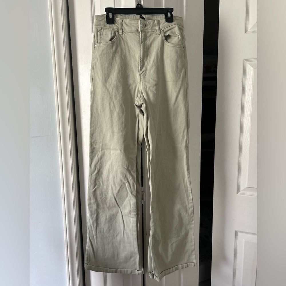 H&M Divided Casual Pants in Light Sage
